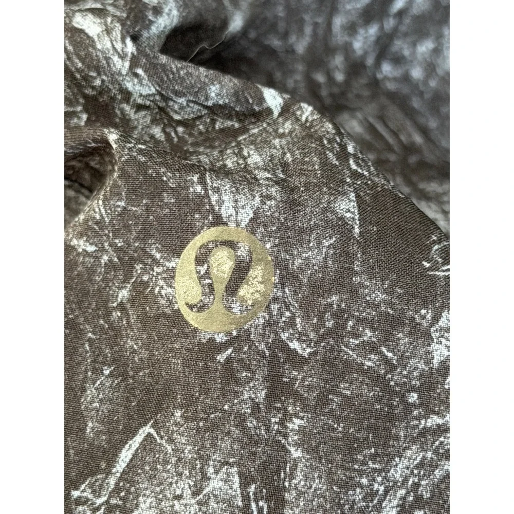 Lululemon Men's Gray Black Abstract Print Lined Running Shorts Zip Pocket 22